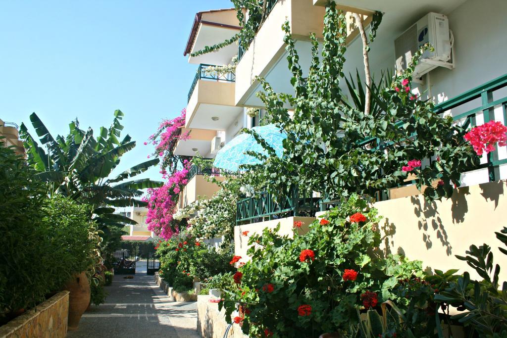Minoica Beach Apartments Amoudara  Экстерьер фото